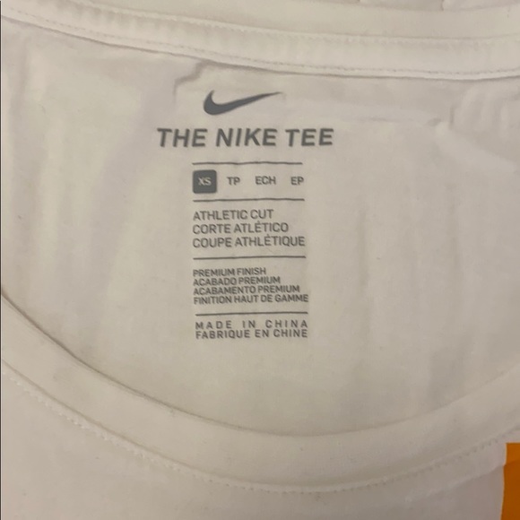 Tennessee Volunteers Nike shirt - Picture 2 of 4